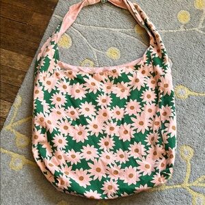 Shiraleah Chicago canvas floral bag